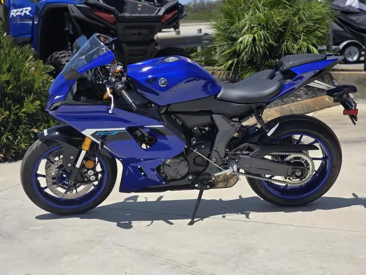 2025 Yamaha Yzf-R7 - Photo 7
