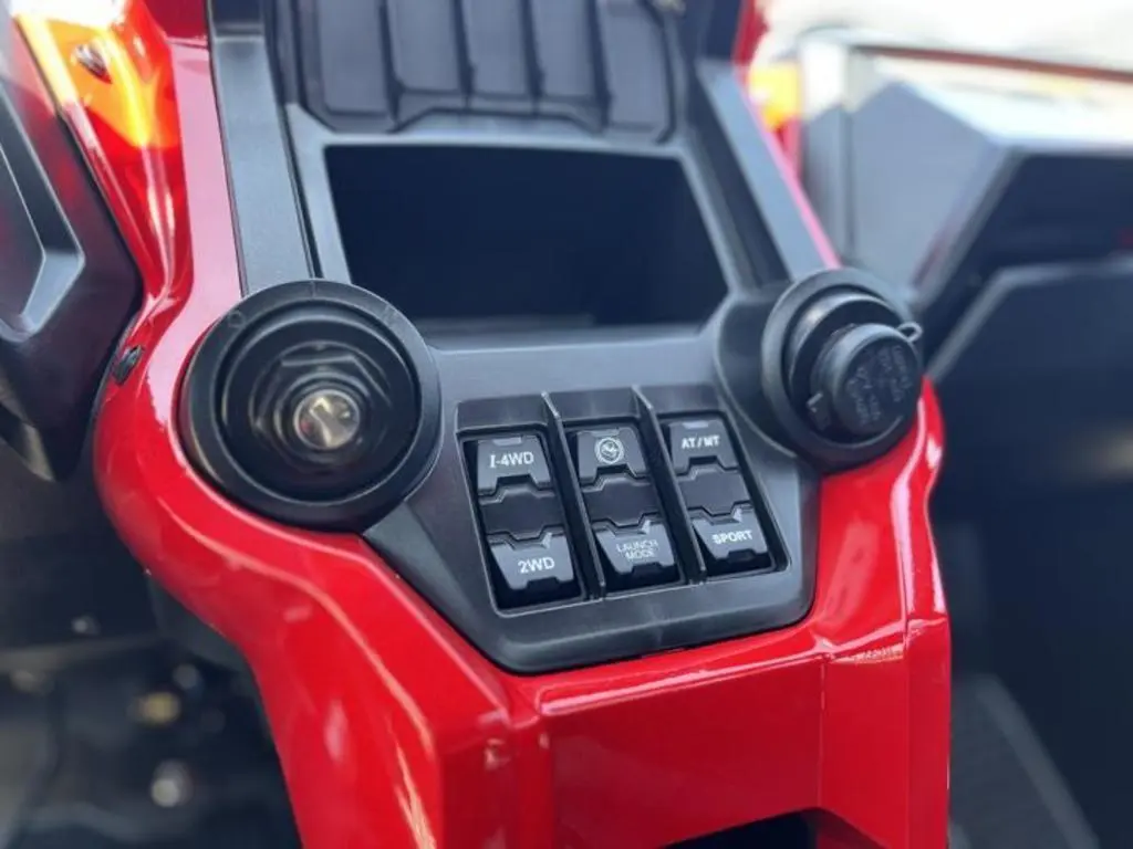 2024 Honda® Talon 1000R FOX Live Valve - Photo 17