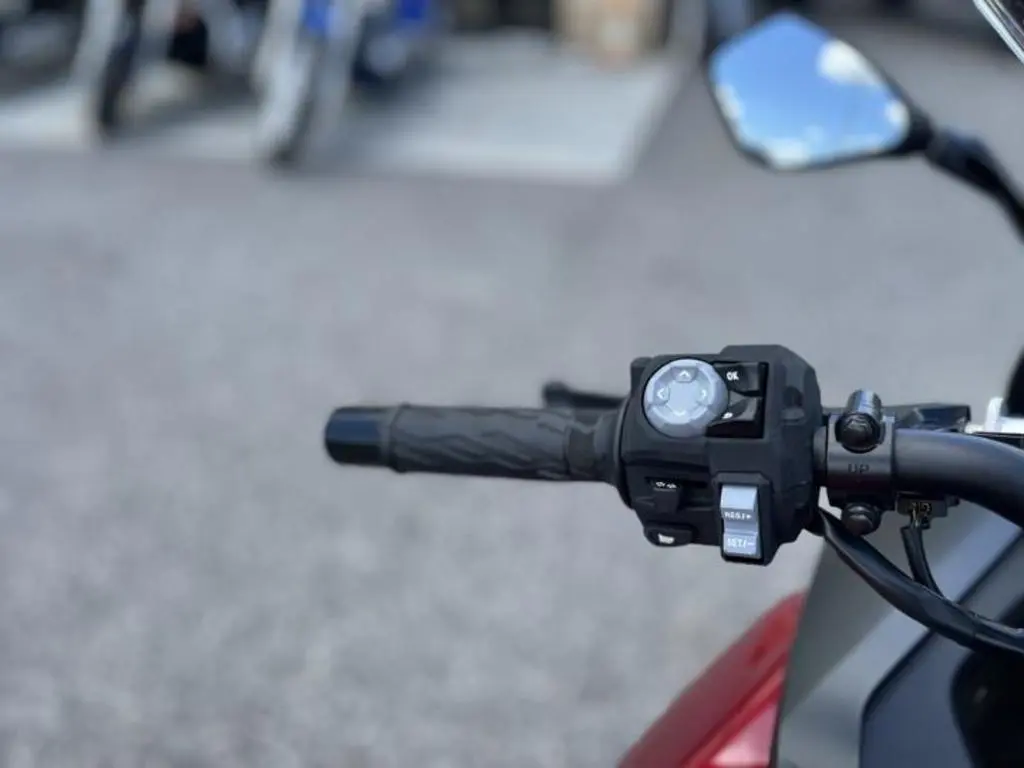 2024 Suzuki GSX-S1000GT Plus - Photo 14