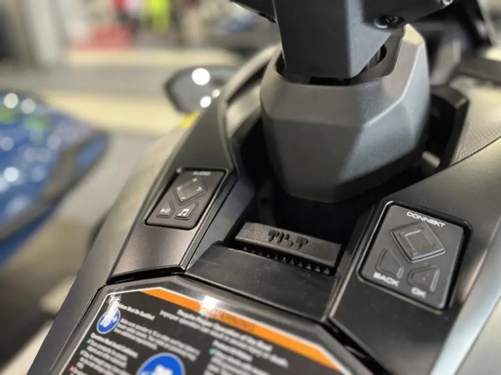 2025 Yamaha WaveRunners GP HO - Photo 11