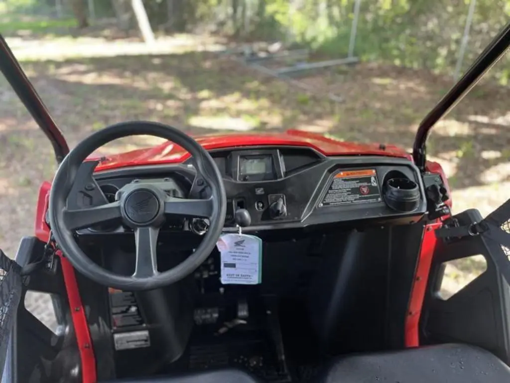 2025 Honda® Pioneer 520 - Photo 14