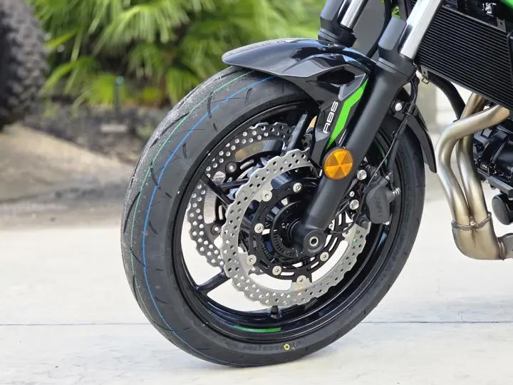 2025 Kawasaki Z650 Abs - Photo 3