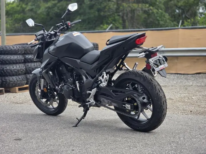 2025 Honda® Cb750 Hornet - Photo 7