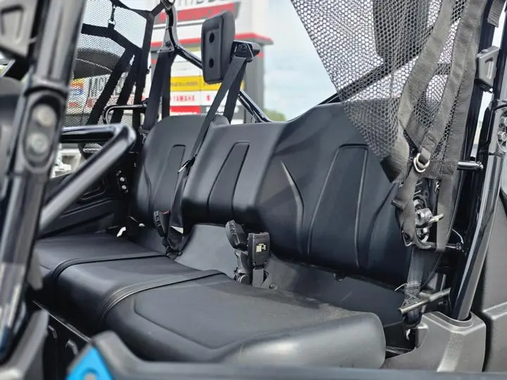 2025 Honda® Pioneer 1000-6 Deluxe Crew - Photo 17