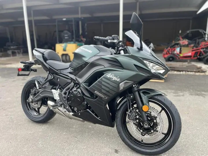 2025 Kawasaki Ninja 650 Abs - Photo 11