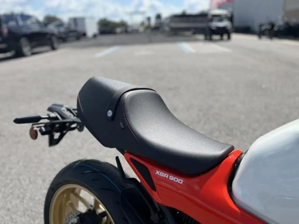 2024 Yamaha XSR900 - Photo 13