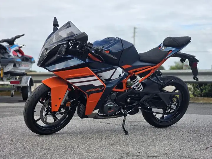 2024 Ktm Rc 390 - Photo 2