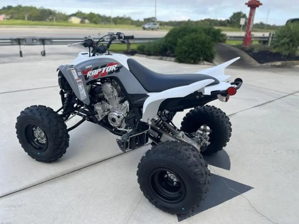 2026 Yamaha Raptor 700 - Photo 6