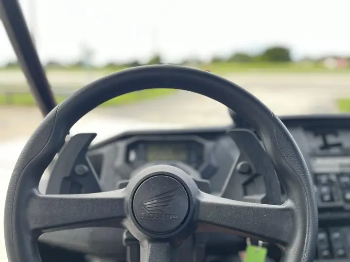 2025 Honda® Pioneer 1000 Deluxe - Photo 18