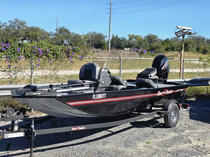 2024 Bass Tracker Classic XL - Photo 2