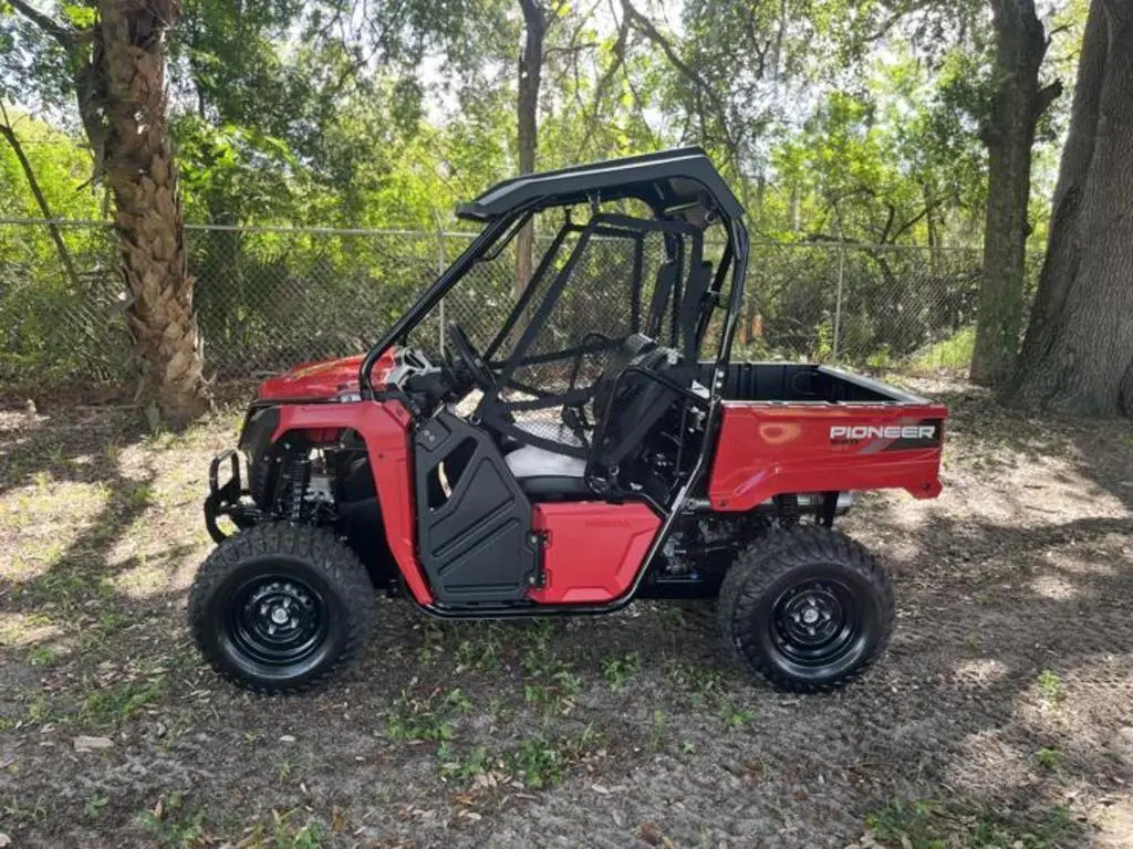 2025 Honda® Pioneer 520 - Photo 5