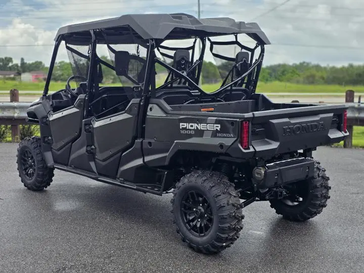 2025 Honda® Pioneer 1000-6 Deluxe Crew - Photo 6