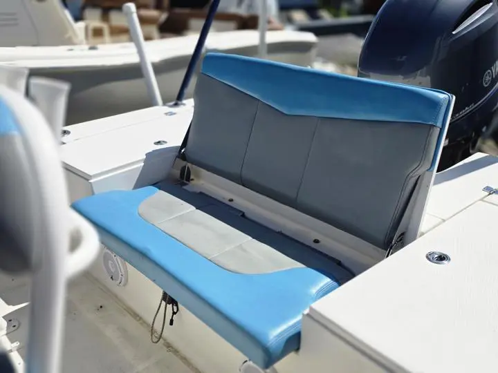 2016 Robalo Cayman 226 - Photo 13
