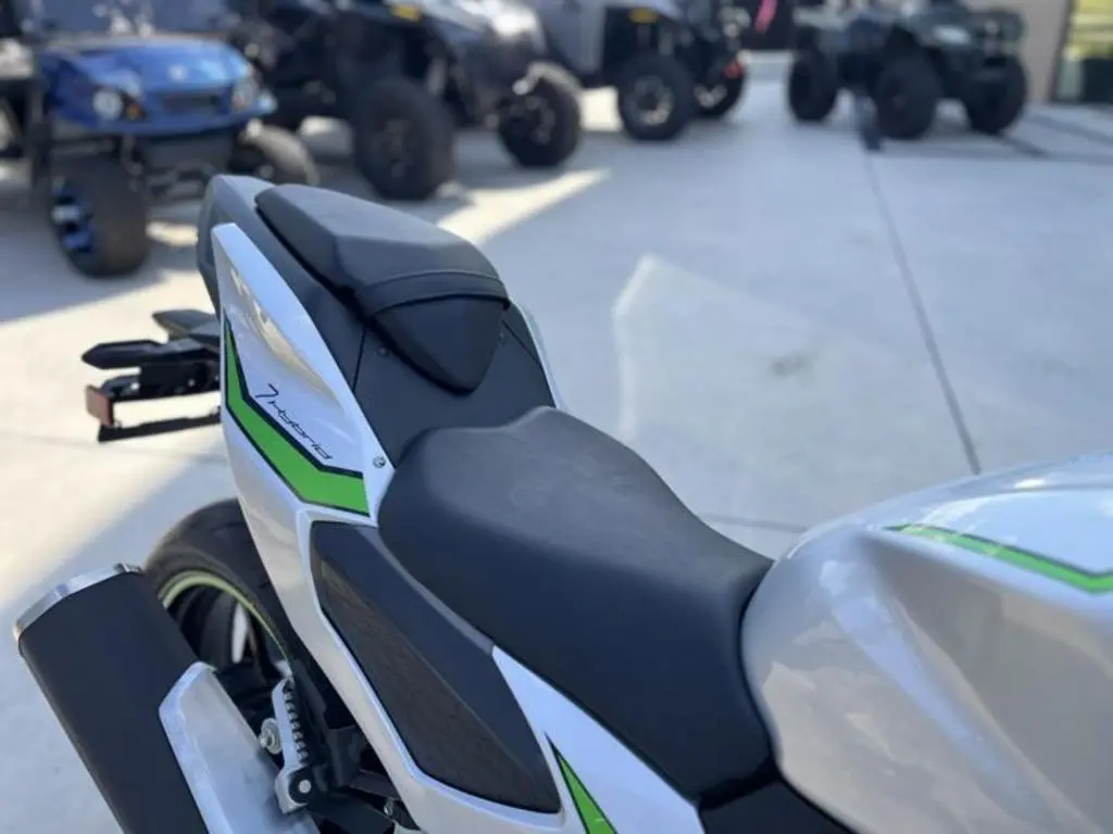 2024 Kawasaki Ninja 7 Hybrid ABS - Photo 15