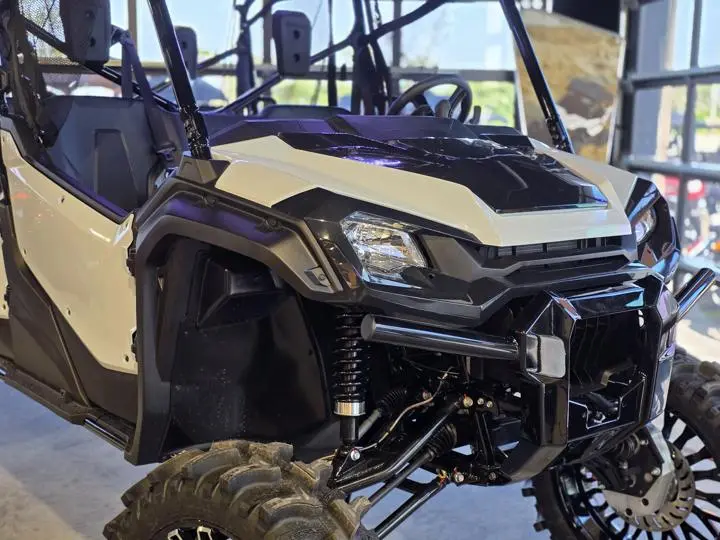 2025 Honda® Pioneer 1000-6 Deluxe Crew - Photo 4