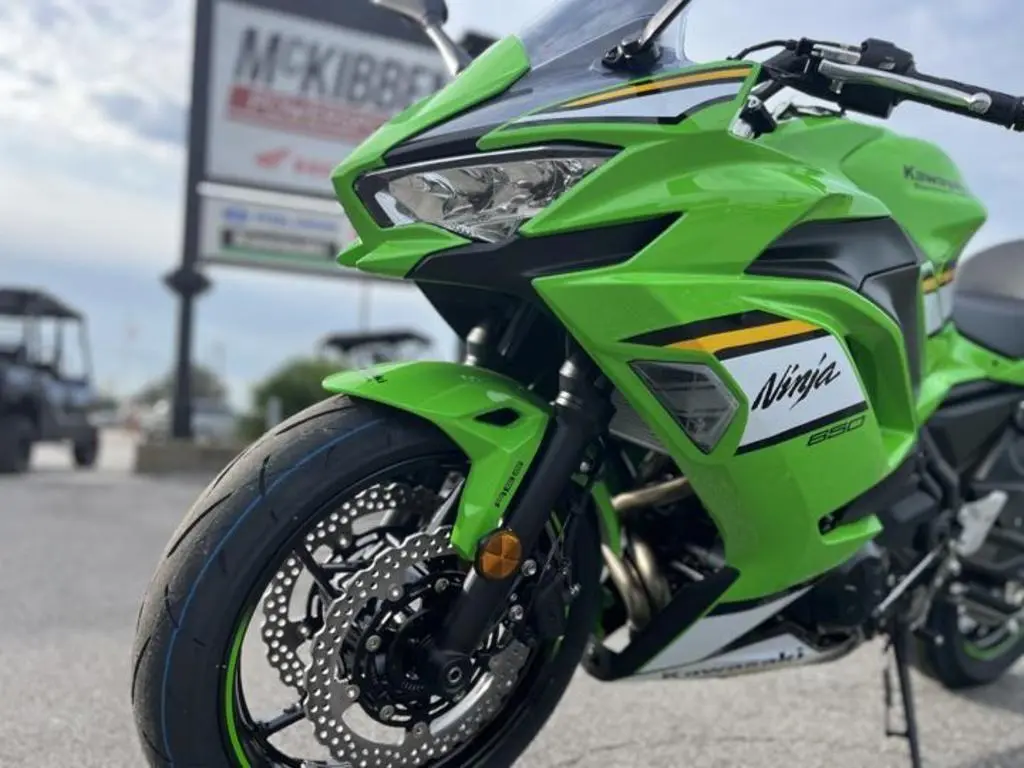 2025 Kawasaki Ninja 650 KRT Edition ABS - Photo 4