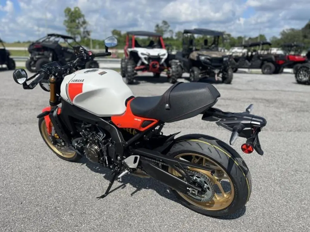 2024 Yamaha XSR900 - Photo 7