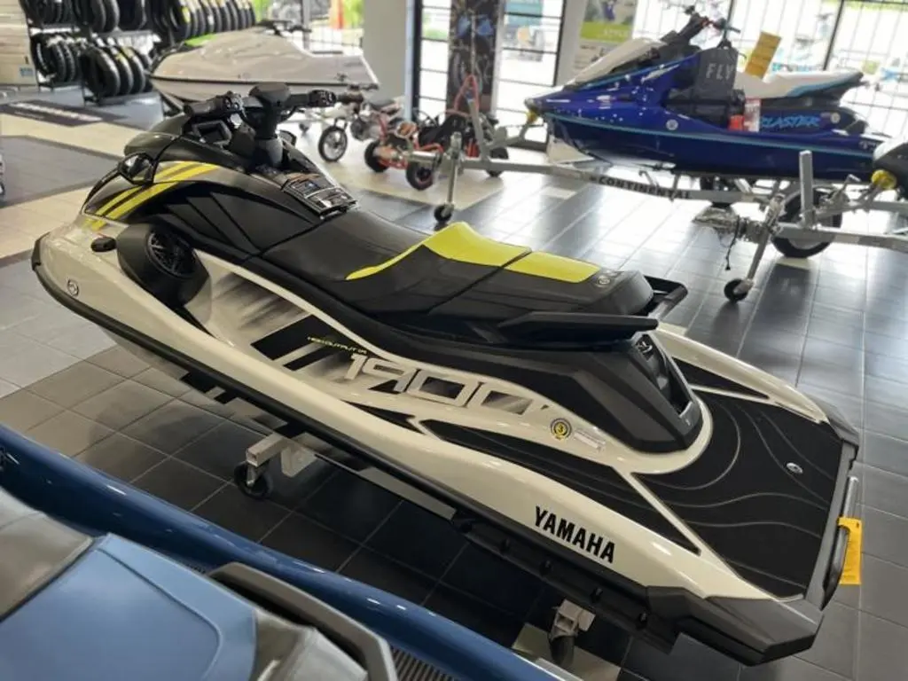 2025 Yamaha WaveRunners GP HO - Photo 3