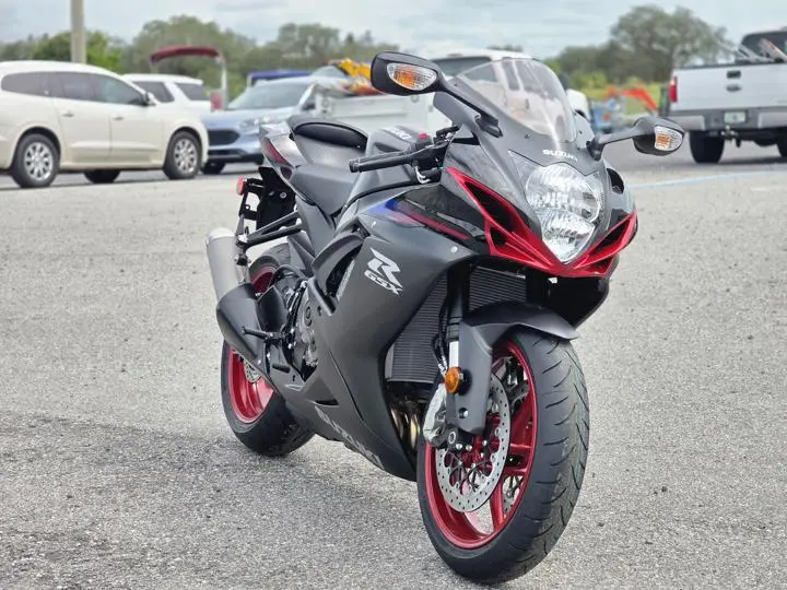 2026 Suzuki Gsx-R 600 - Photo 15