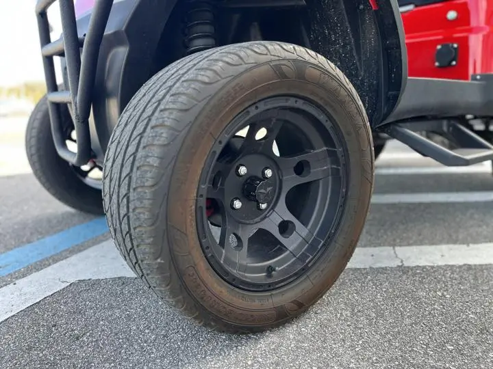2023 Icon EV i40L Custom - Photo 3