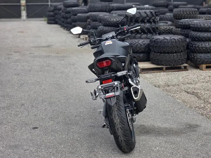2025 Honda® Cb750 Hornet - Photo 8
