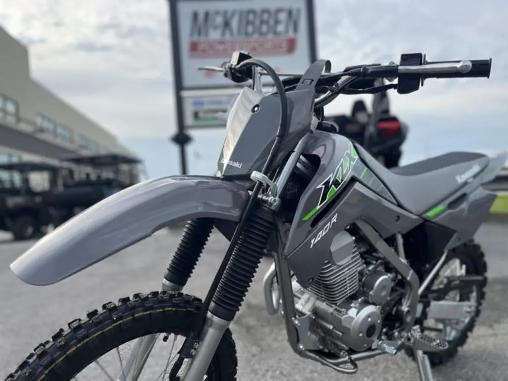2025 Kawasaki KLX140R - Photo 4