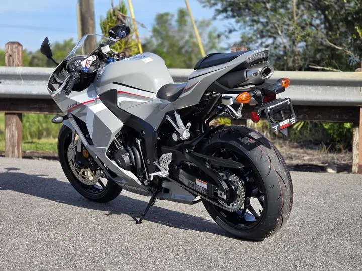 2026 Honda® Cbr600rr - Photo 6