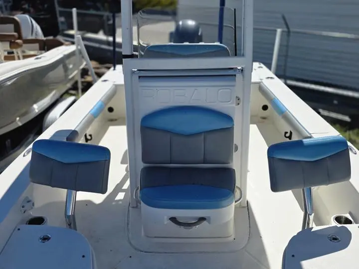 2016 Robalo Cayman 226 - Photo 12