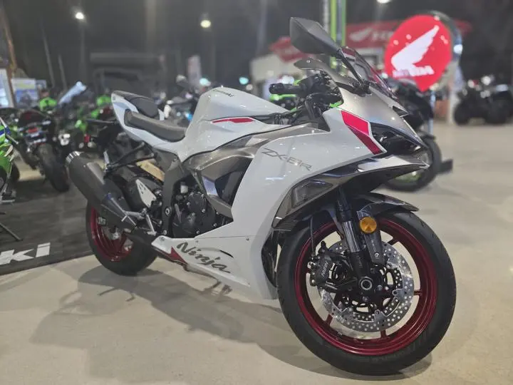 2025 Kawasaki Ninja Zx-6r Abs - Photo 10