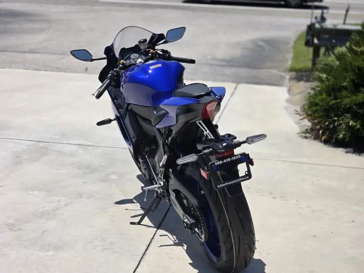 2025 Yamaha Yzf-R7 - Photo 9
