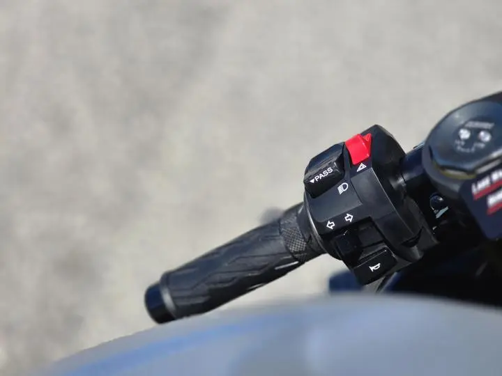 2026 Suzuki Gsx-R750 - Photo 16