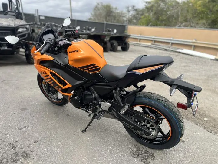 2025 Kawasaki Ninja 650 Abs - Photo 7
