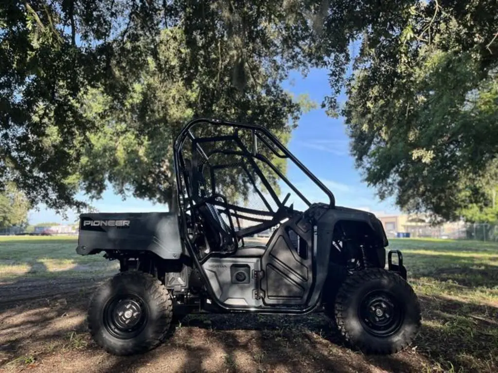 2025 Honda® Pioneer 520 - Photo 10