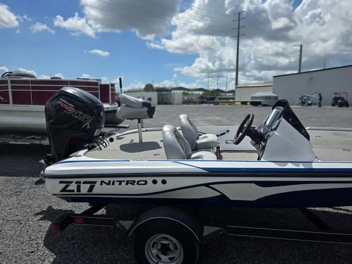 2017 Nitro Z17 - Photo 7