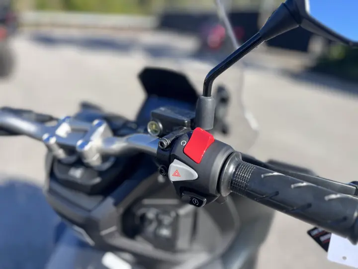2025 Honda® Adv160 - Photo 7