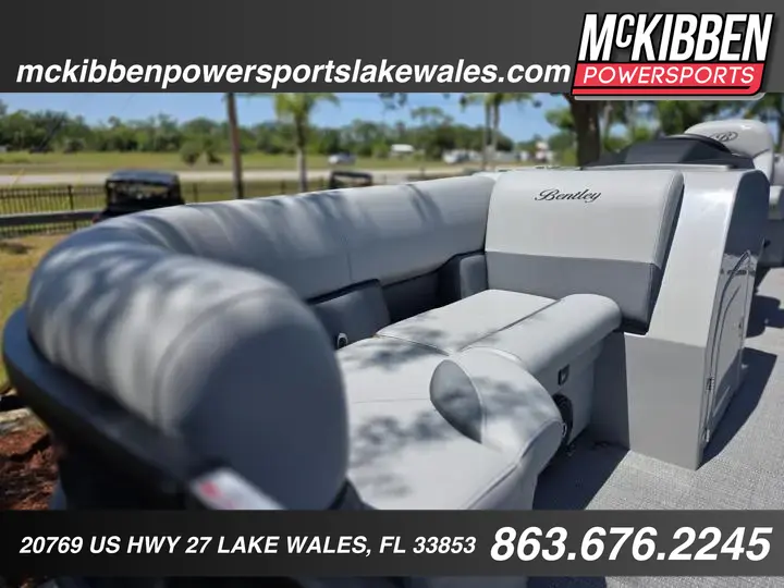 2025 Bentley Pontoons Legacy 200 Navigator - Photo 19