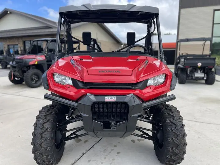2025 Honda® Pioneer 1000 Deluxe - Photo 10