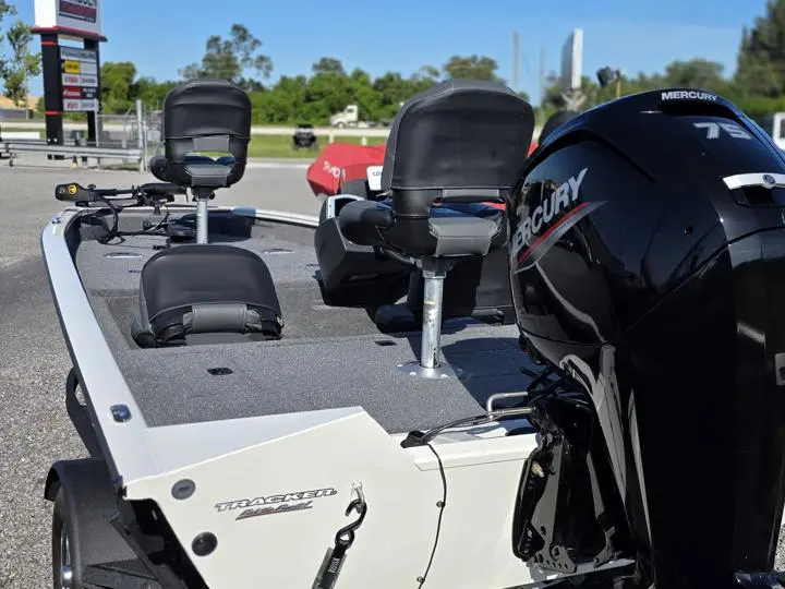 2025 Tracker® Boats Pro Team 175 - Photo 5