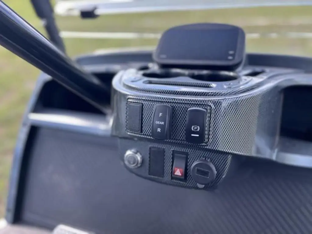 2025 Icon EV G40 - Photo 14