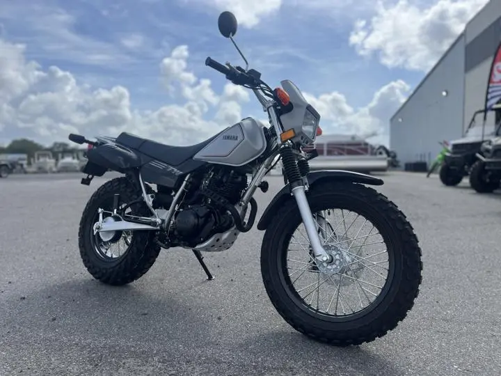 2025 Yamaha Tw200 - Photo 10