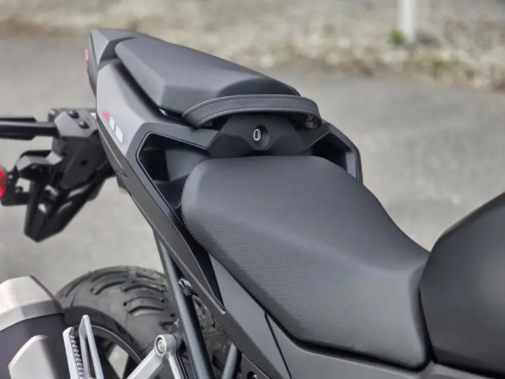 2025 Honda® Cb750 Hornet - Photo 15