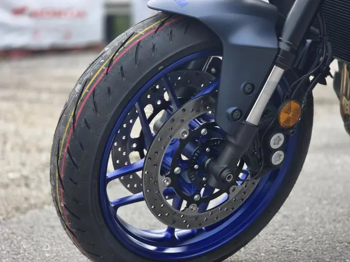 2025 Yamaha Mt-09 - Photo 3
