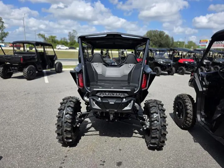 2025 Honda® Talon 1000x - Photo 7