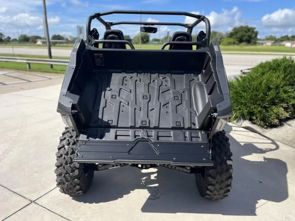 2025 Yamaha Wolverine RMAX2 1000 XT-R - Photo 8