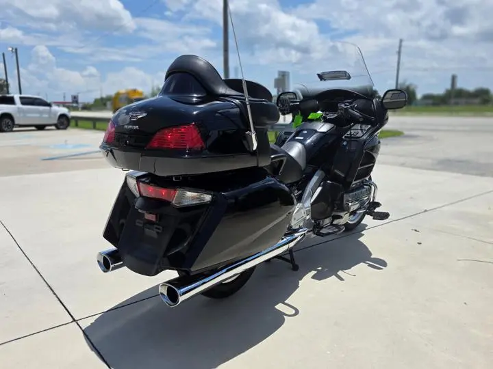 2015 Honda® Gold Wing Audio Comfort - Photo 13