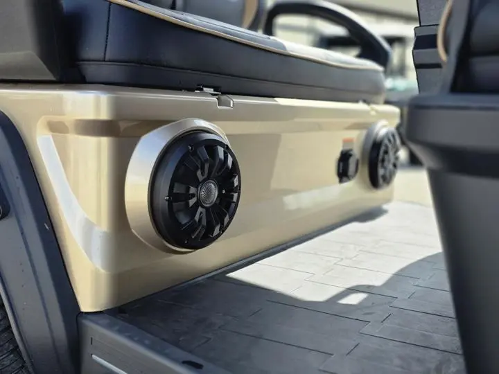 2025 Icon EV EPIC E40FX - Photo 16