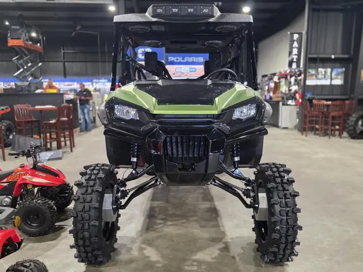 2025 Honda® Pioneer 1000-6 Deluxe Crew - Photo 12