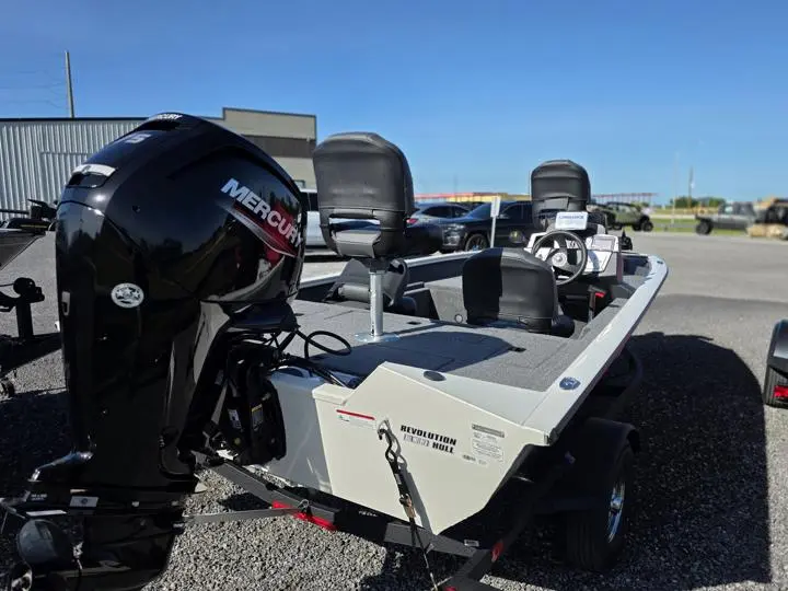 2025 Tracker® Boats Pro Team 175 - Photo 7