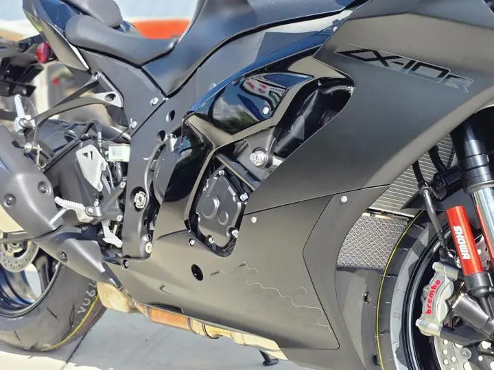 2025 Kawasaki Ninja Zx-10r - Photo 14