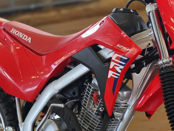 2025 Honda® Crf125f Big Wheel - Photo 11